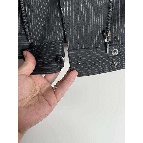 Bebe Women's Jacket Sz 6 Moto Cropped Pinstripe Bikercore Grunge Goth - Picture 11 of 16